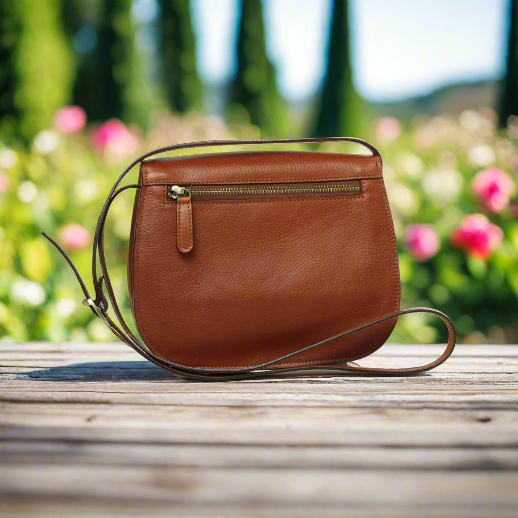 Women's Shoulder Bag in Full Grain Calfskin | Travel & Everyday Use