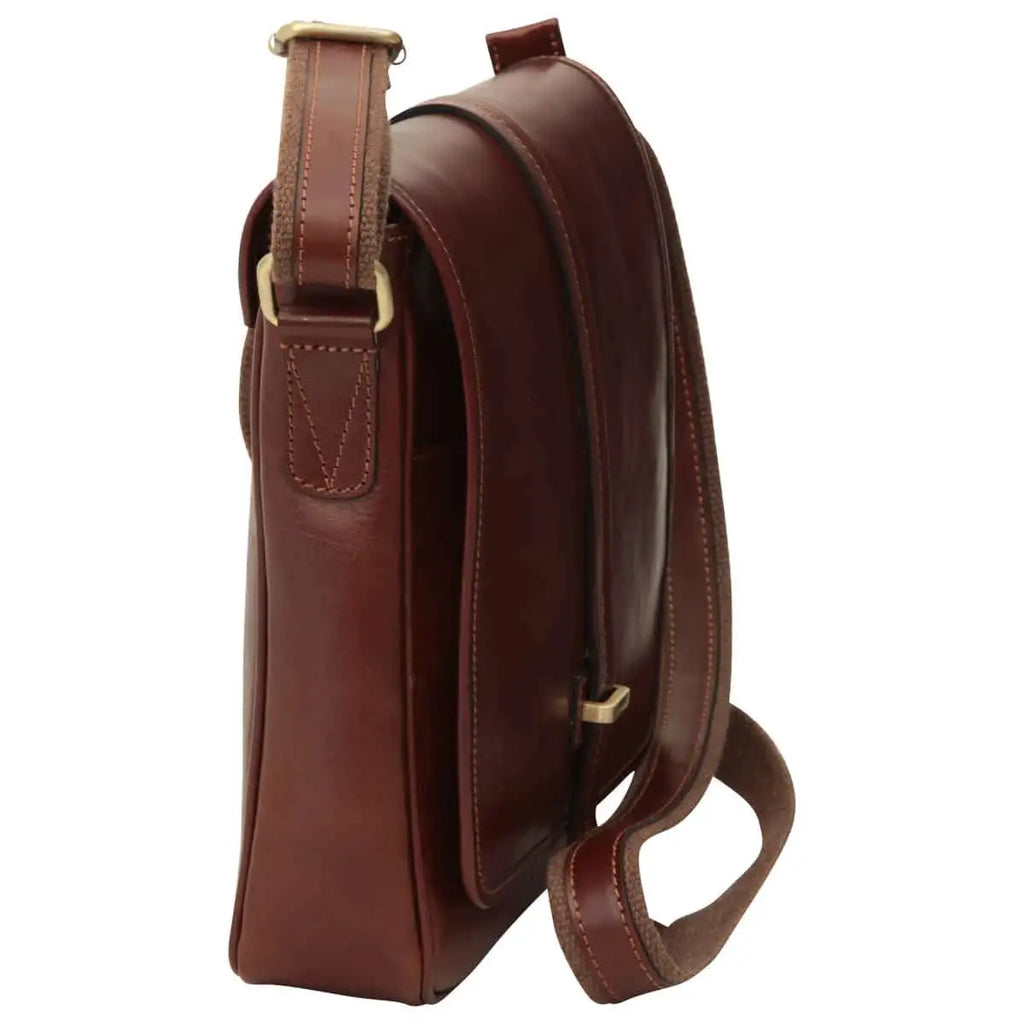 Small Leather Bag with Magnetic Closure | Travel & Casual