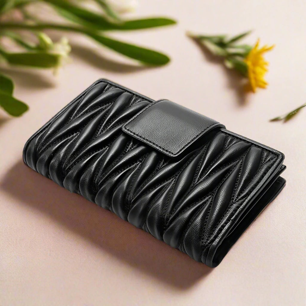 Women’s Wrinkled Leather Wallet | Travel & Everyday Use