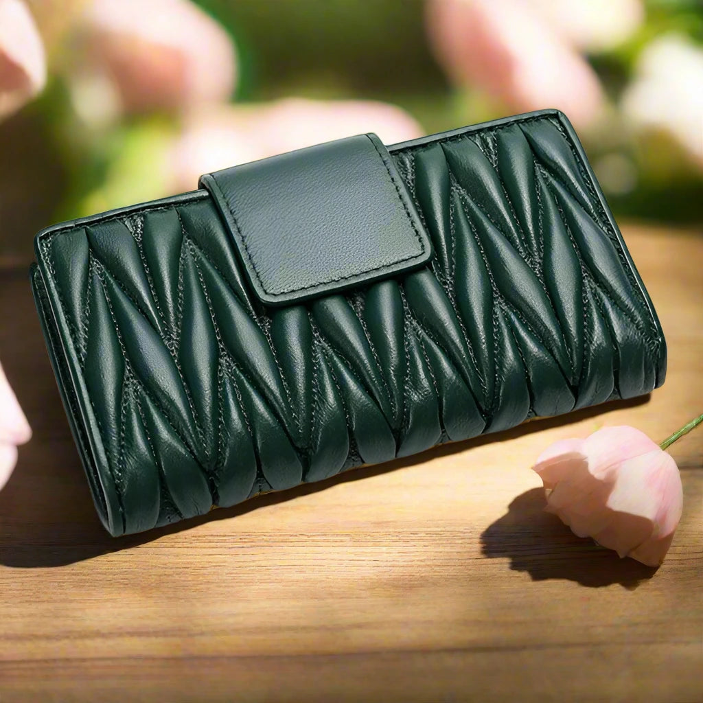 Women’s Wrinkled Leather Wallet | Travel & Everyday Use
