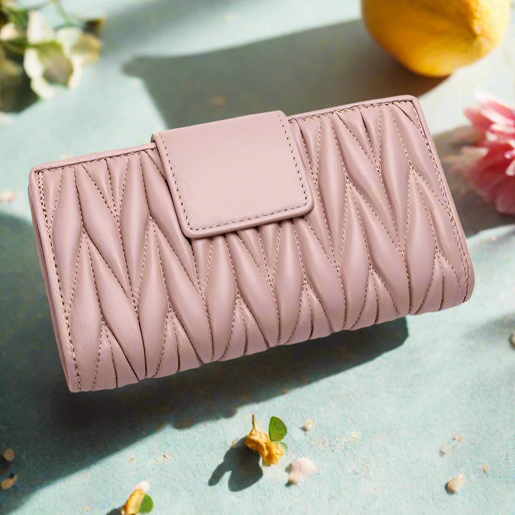 Women’s Wrinkled Leather Wallet | Travel & Everyday Use