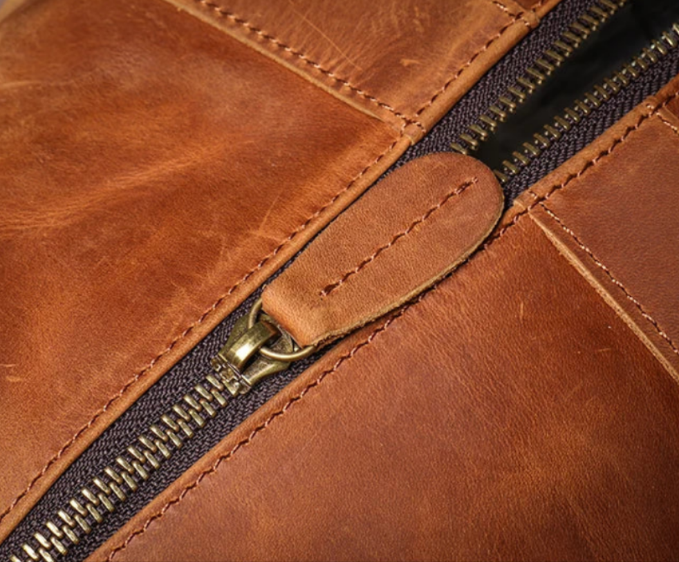 Men's Genuine Leather Duffle Bag – Soft Structure & Travel-Ready