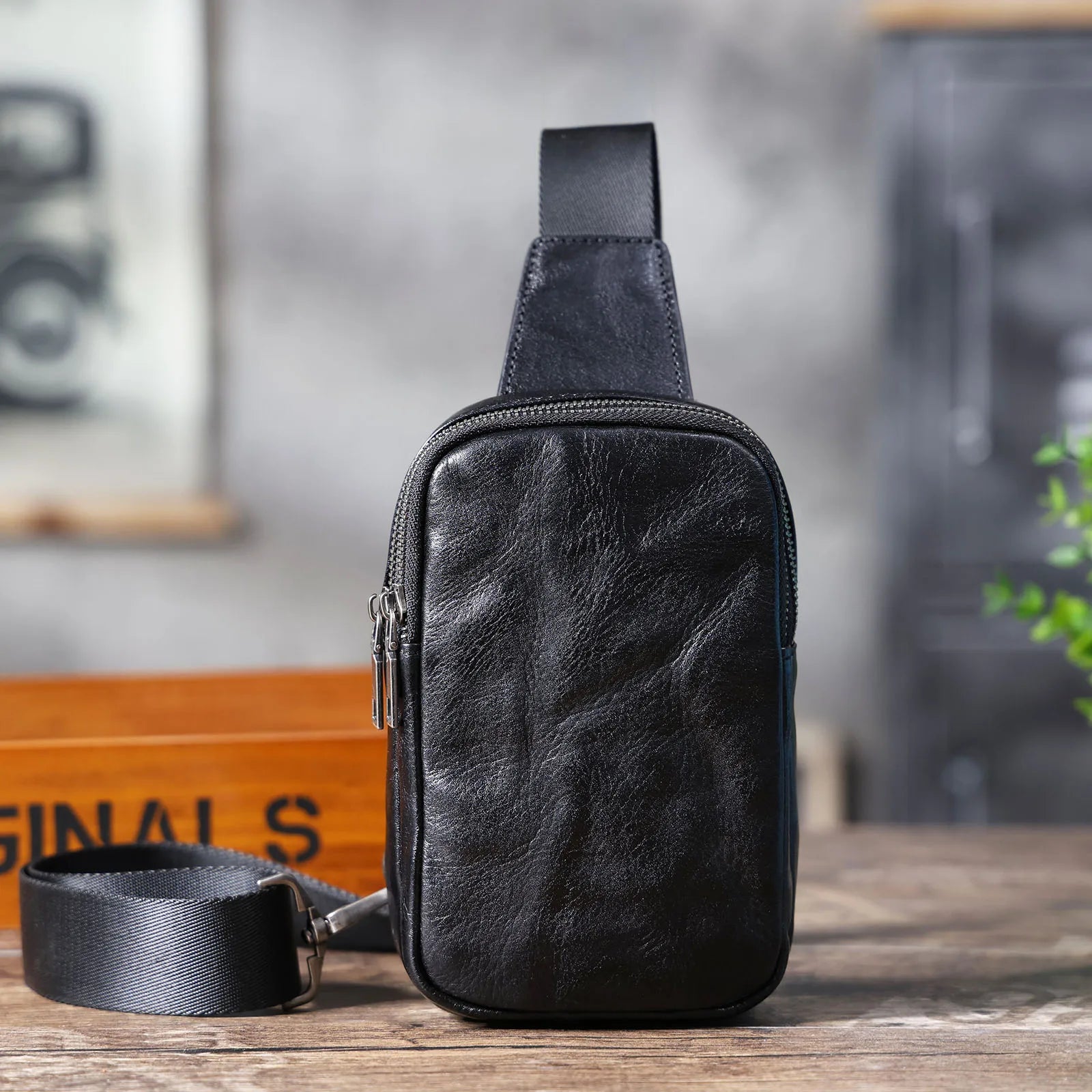 Genuine Leather Crossbody Bag – Zippered with Organic Cotton, Daily Carry