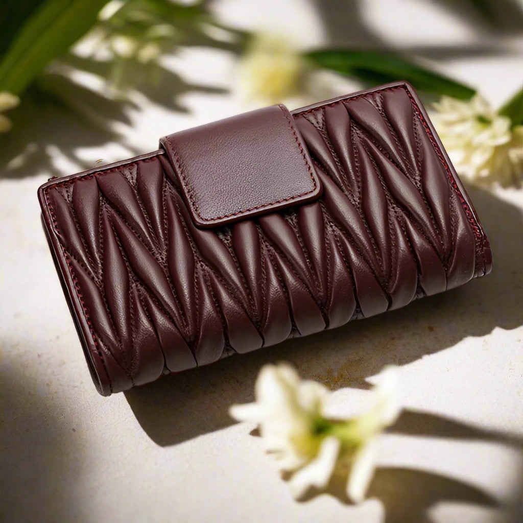 Women’s Wrinkled Leather Wallet | Travel & Everyday Use