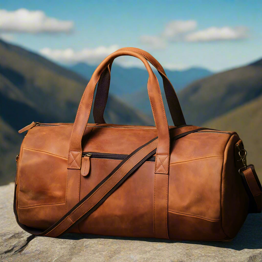 Men's Genuine Leather Duffle Bag – Soft Structure & Travel-Ready