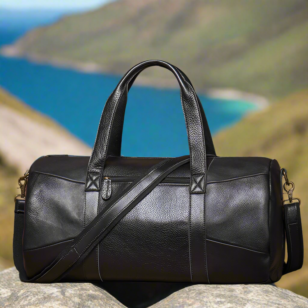 Men's Genuine Leather Duffle Bag – Soft Structure & Travel-Ready