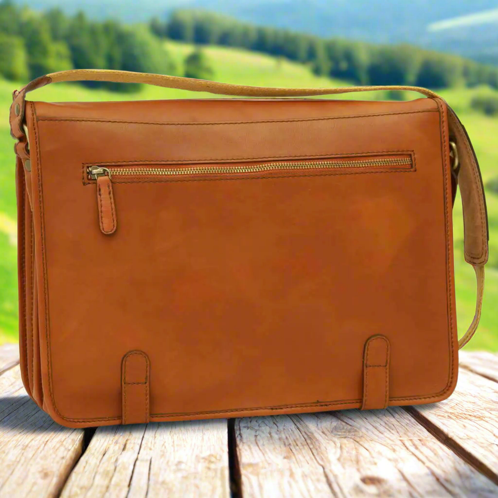 Calfskin Nappa Messenger Bag | Everyday Use & Casual
